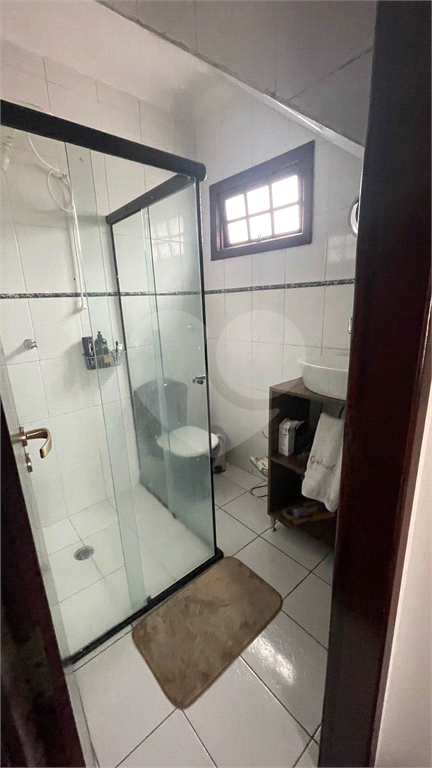 Lindo sobrado com piscina no residencial Santa Terezinha