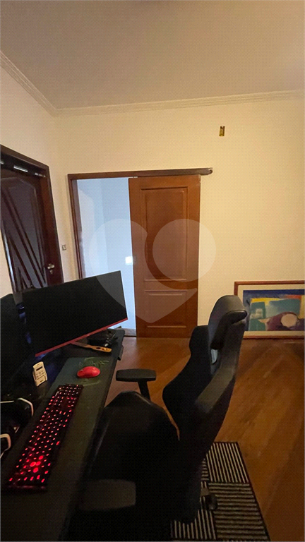 Lindo sobrado com piscina no residencial Santa Terezinha