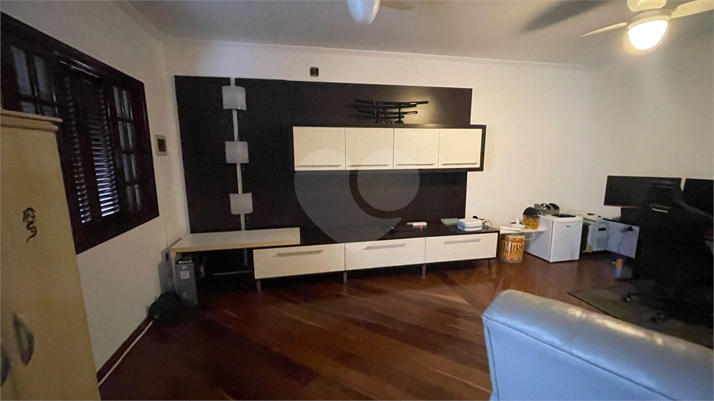 Lindo sobrado com piscina no residencial Santa Terezinha