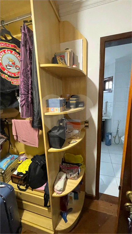 Lindo sobrado com piscina no residencial Santa Terezinha