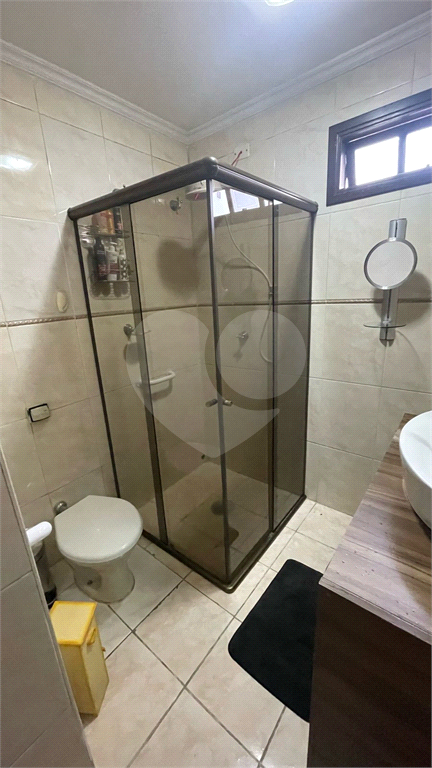 Lindo sobrado com piscina no residencial Santa Terezinha