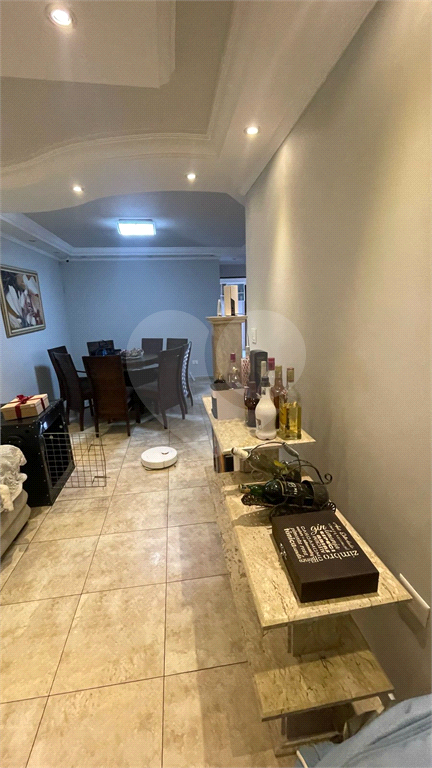 Lindo sobrado com piscina no residencial Santa Terezinha