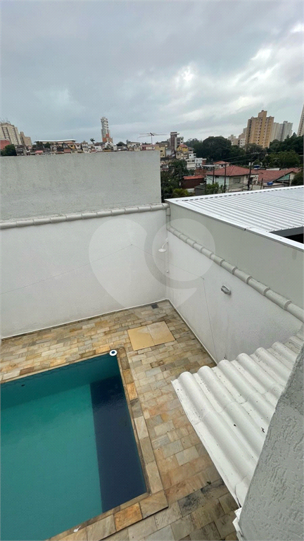 Lindo sobrado com piscina no residencial Santa Terezinha