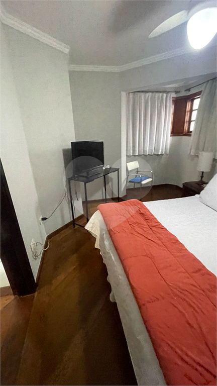 Lindo sobrado com piscina no residencial Santa Terezinha