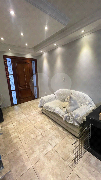 Lindo sobrado com piscina no residencial Santa Terezinha