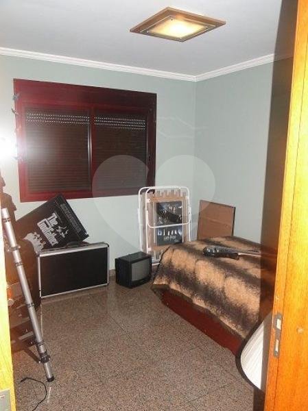 APARTAMENTO em ÁGUA FRIA