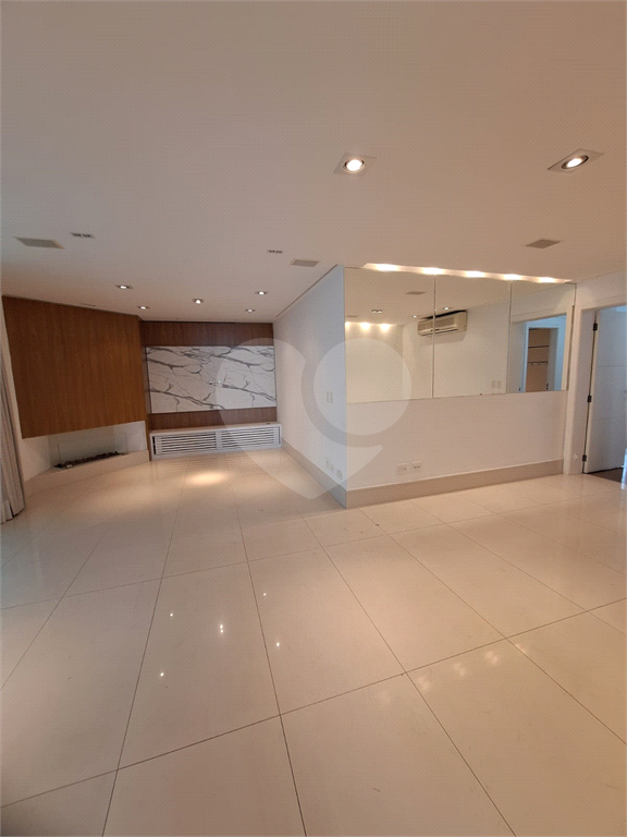 Apartamento no alto de Santana, com 4 vagas e 3 suítes