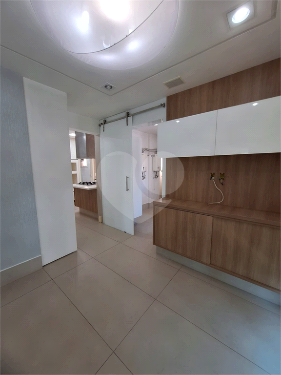 Apartamento no alto de Santana, com 4 vagas e 3 suítes