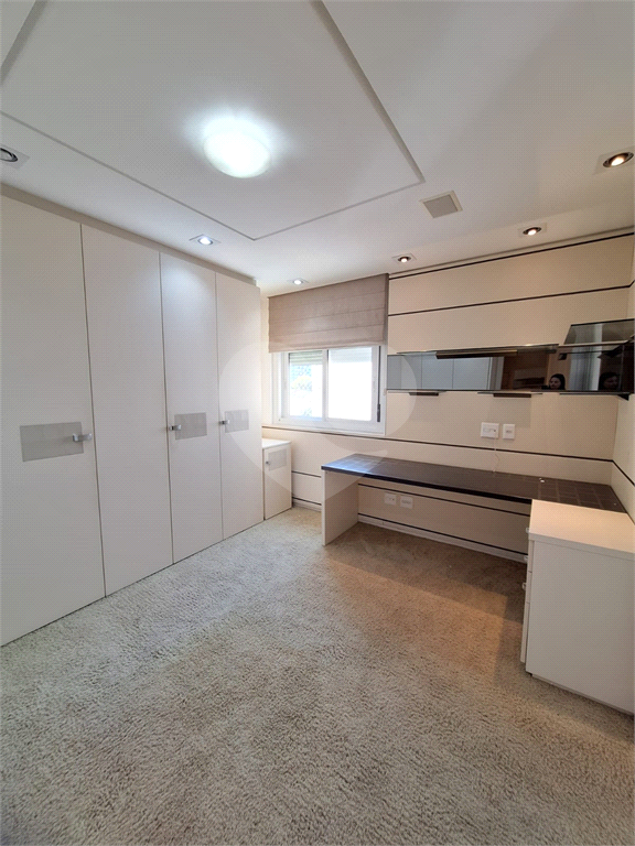 Apartamento no alto de Santana, com 4 vagas e 3 suítes