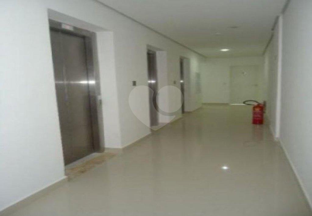 SALA COMERCIAL A VENDA - 35M2 E 1 VAGA DE GARAGEM - EM SANTANA