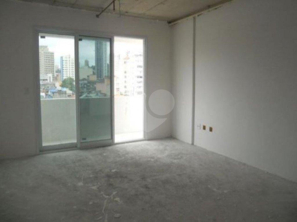 SALA COMERCIAL A VENDA - 35M2 E 1 VAGA DE GARAGEM - EM SANTANA