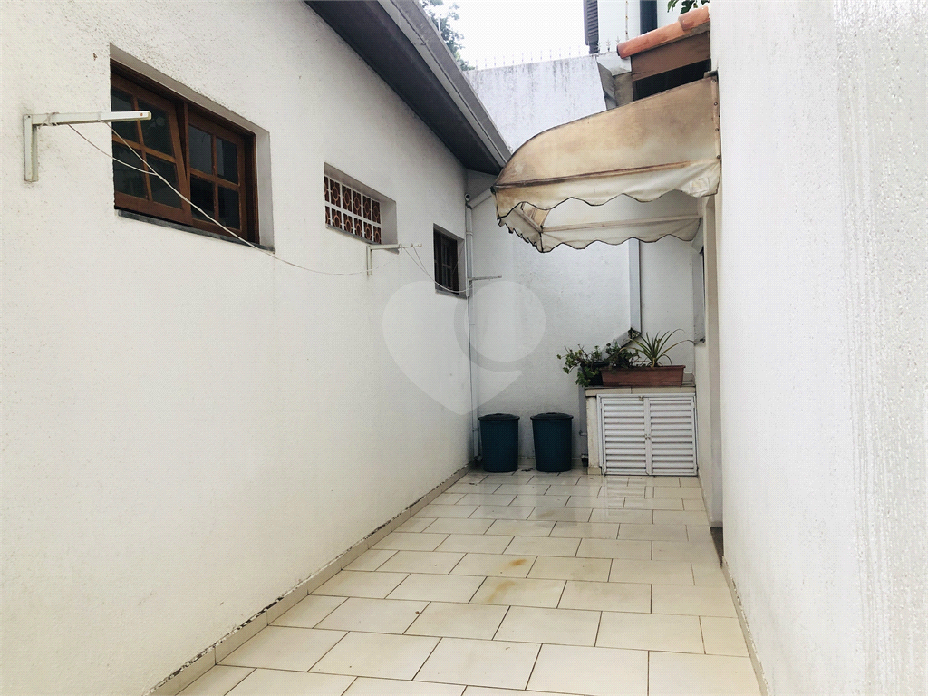 SOBRADO A VENDA NO TREMEMBÉ - 3 DORMS. (1 SUÍTE) E 5 VAGAS