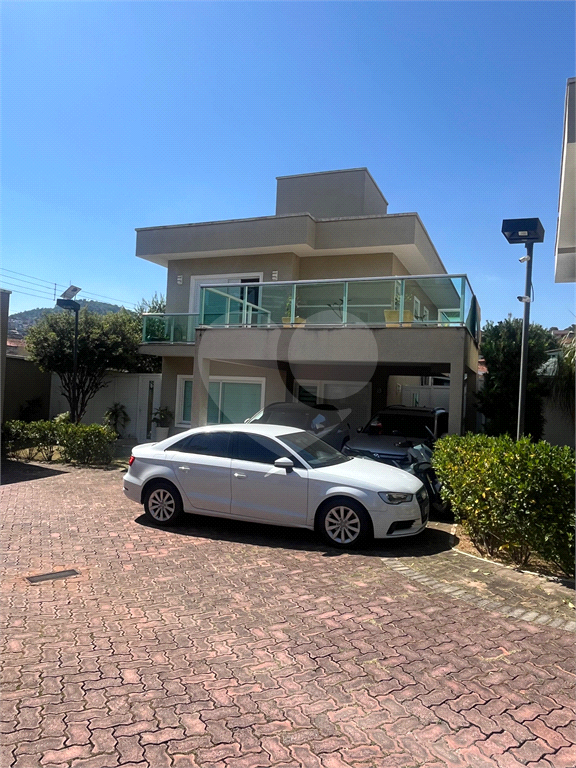 Condomínio Alta Padrão