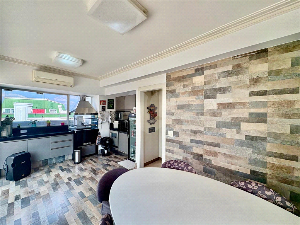 Cobertura à venda com 3 quartos, 247m² - Foto 8
