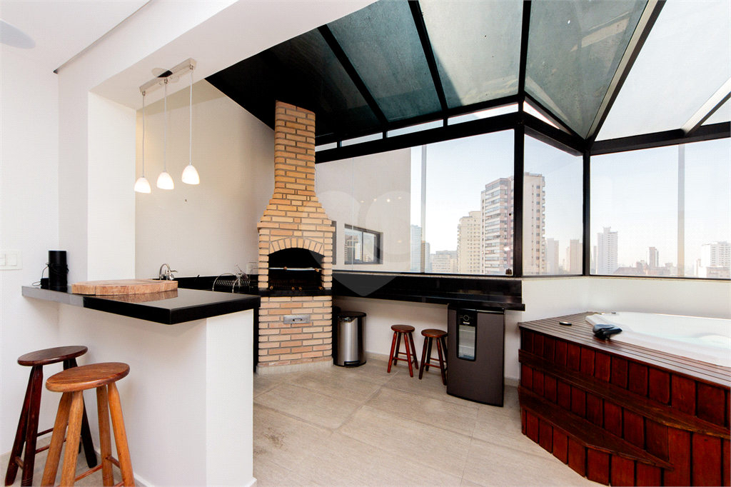 COBERTURA DUPLEX À VENDA OU LOCAÇÃO | 227 M² | MOBILIADA | 4 DORMITÓRIOS (1 SUÍTE) | 3 VAGAS EM SANTANA!