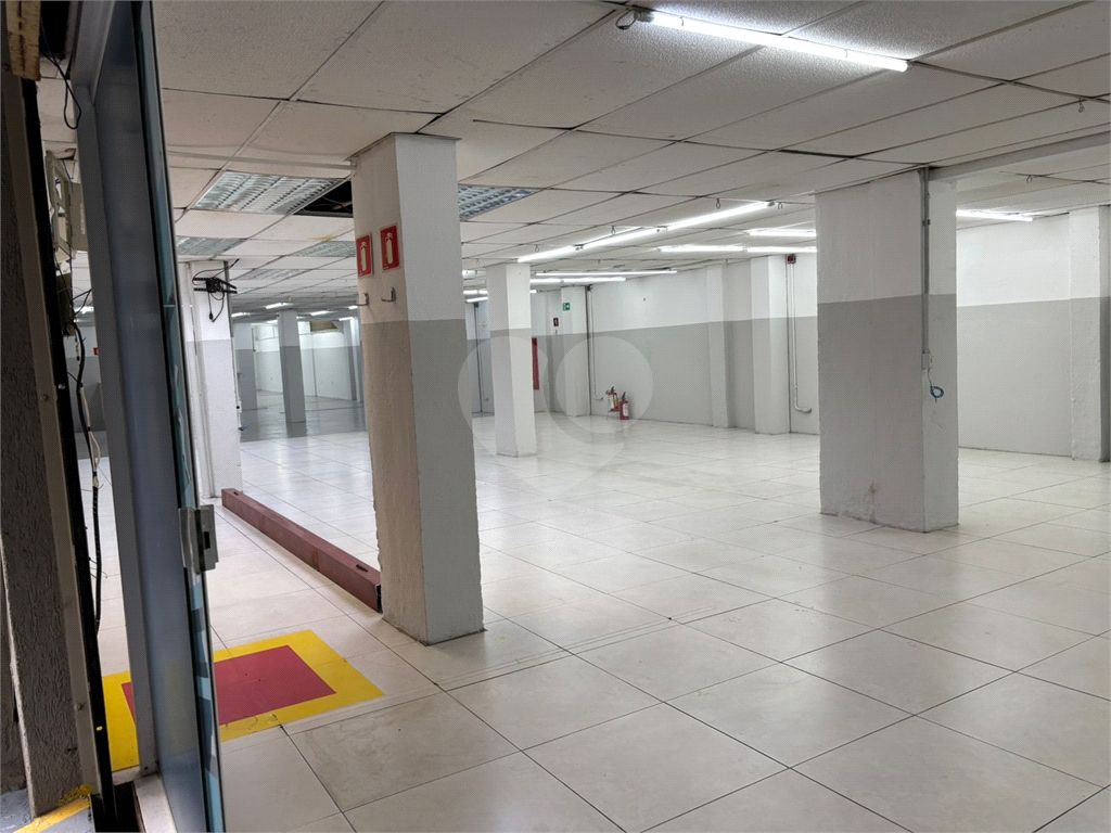 Sobrado para venda e locação com 800 metros no bairro de Santana em São Paulo