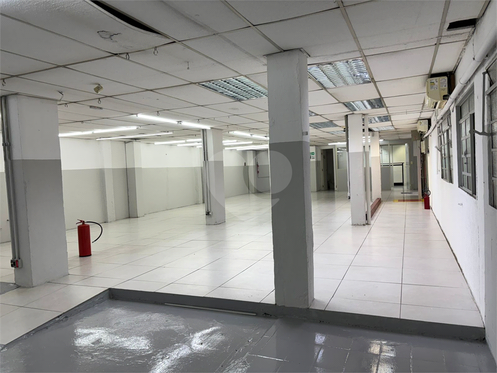 Sobrado para venda e locação com 800 metros no bairro de Santana em São Paulo