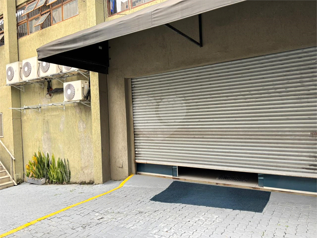 Sobrado para venda e locação com 800 metros no bairro de Santana em São Paulo