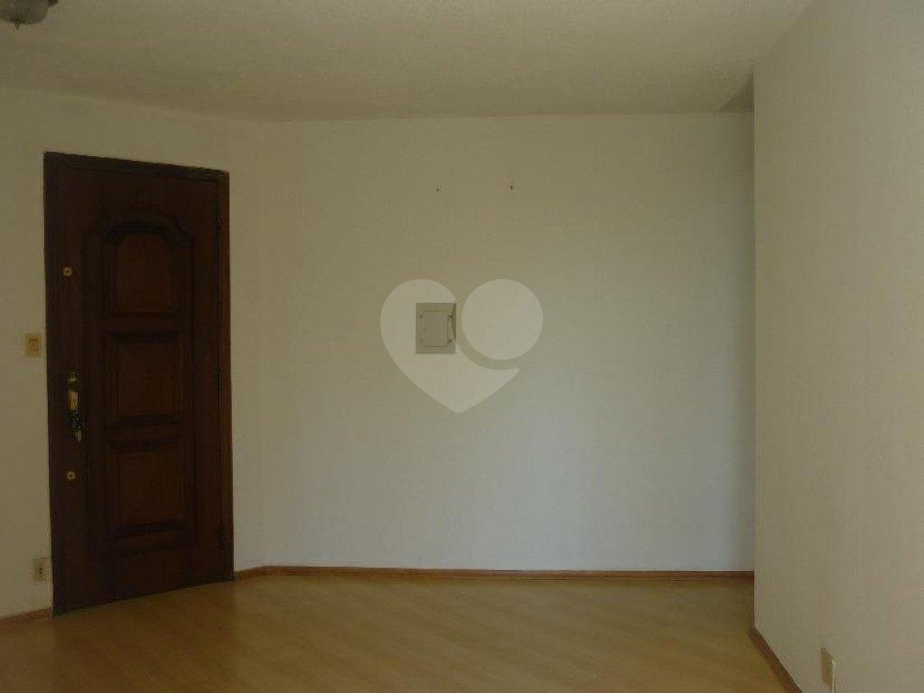 Apartamento à venda com 2 quartos, 62m² - Foto 4