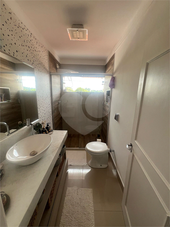 Sobrado a venda 3 dormitórios  sendo 1 suite, 2 vagas e área gourmet com piscina.