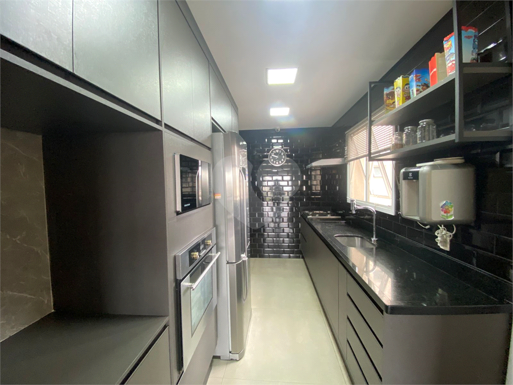 APARTAMENTO em SANTANA