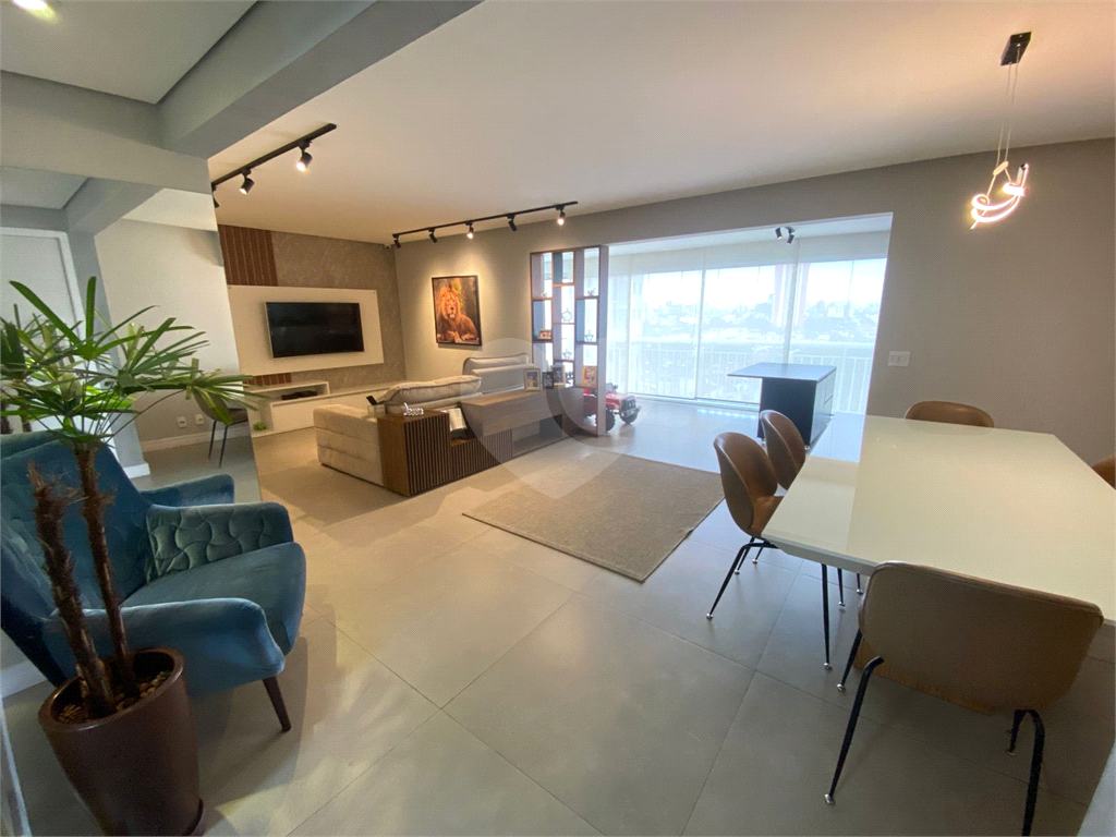 APARTAMENTO em SANTANA