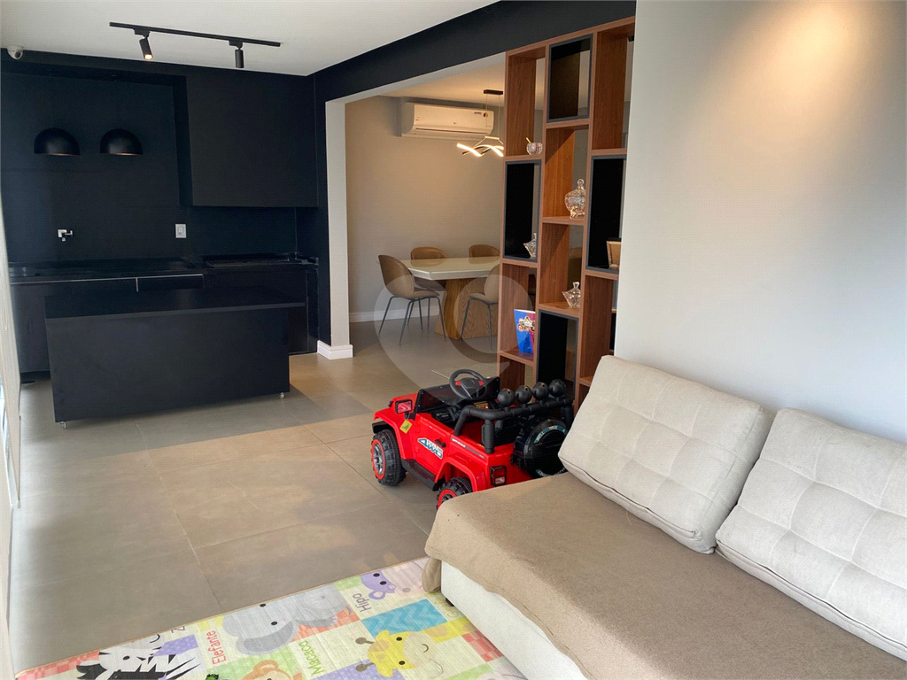APARTAMENTO em SANTANA