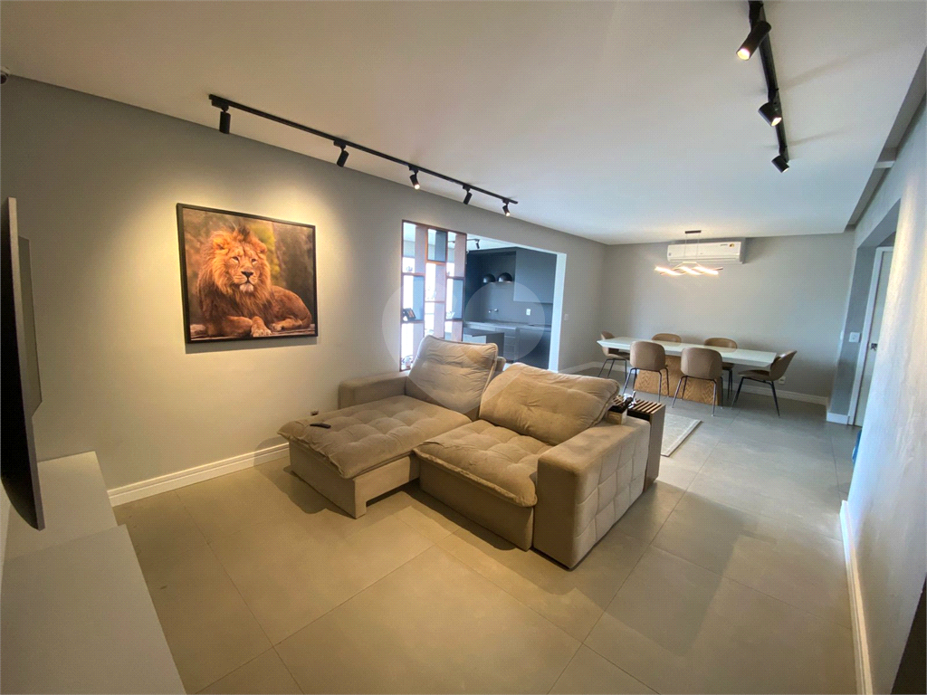 APARTAMENTO em SANTANA