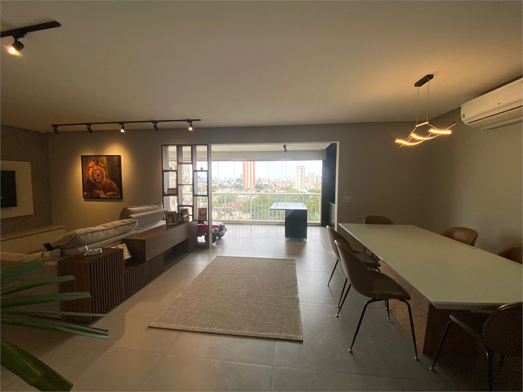 APARTAMENTO em SANTANA