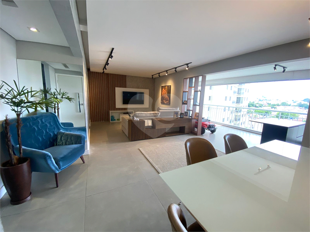 APARTAMENTO em SANTANA