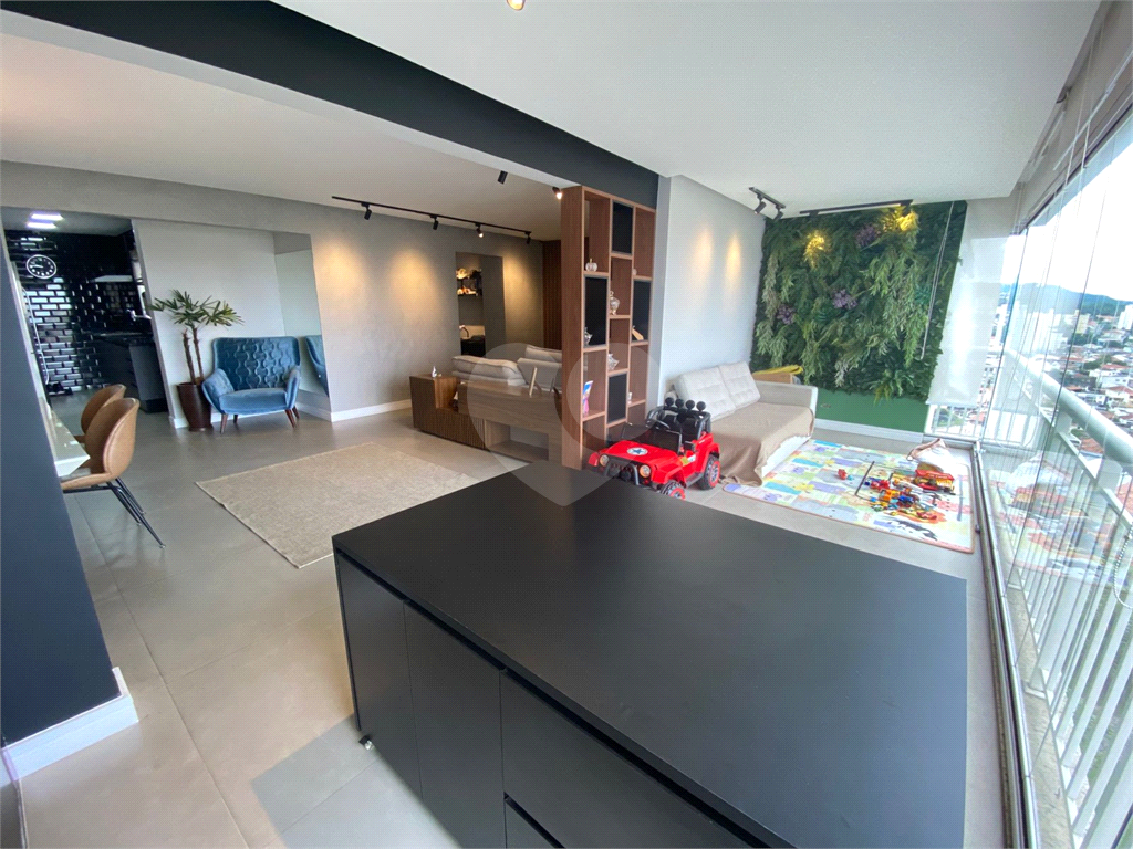 APARTAMENTO em SANTANA