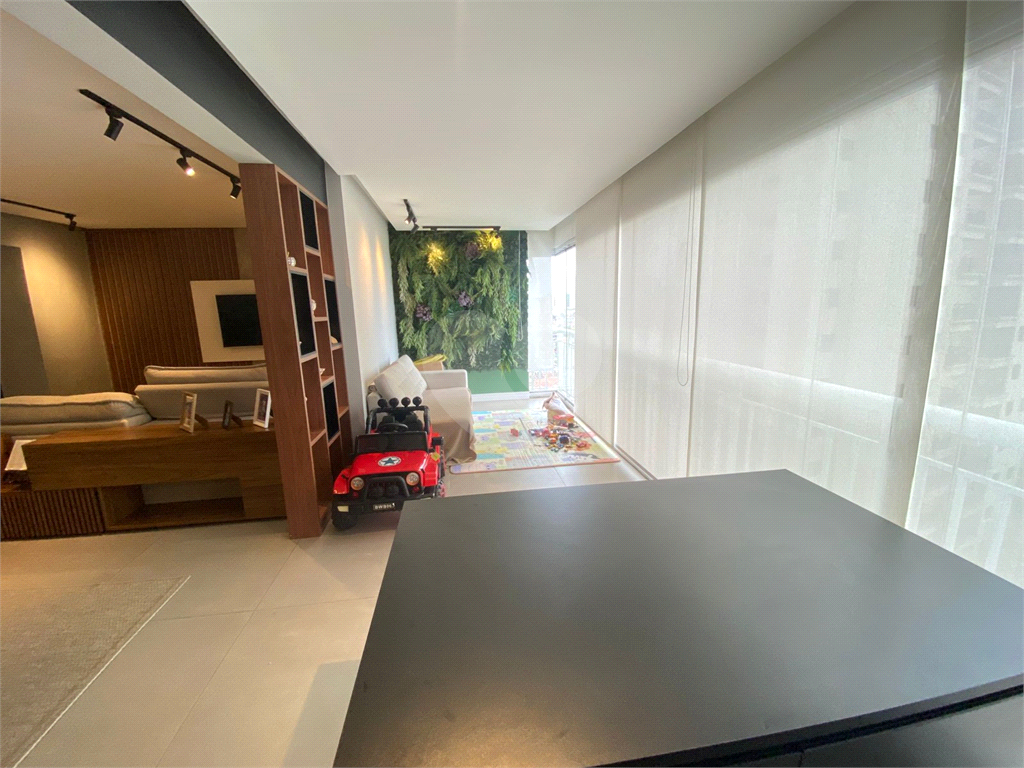 APARTAMENTO em SANTANA