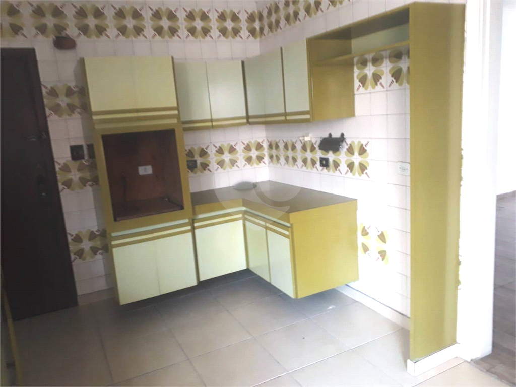 Prédio comercial ou residencial em Santana