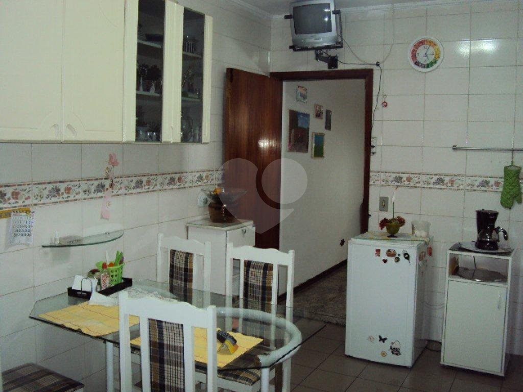 Sobrado à venda com 3 quartos, 179m² - Foto 12