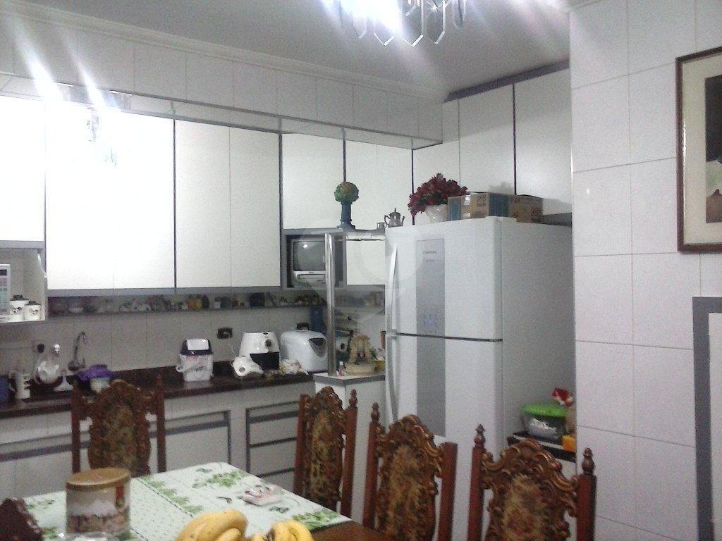 Sobrado à venda com 3 quartos, 150m² - Foto 1