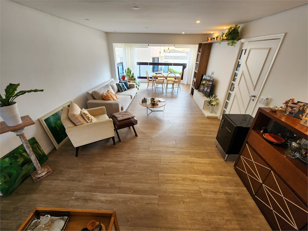 APARTAMENTO em ÁGUA FRIA