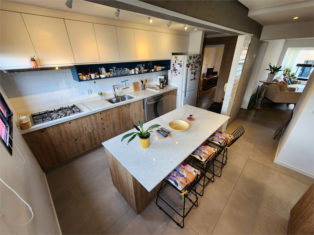 APARTAMENTO em ÁGUA FRIA