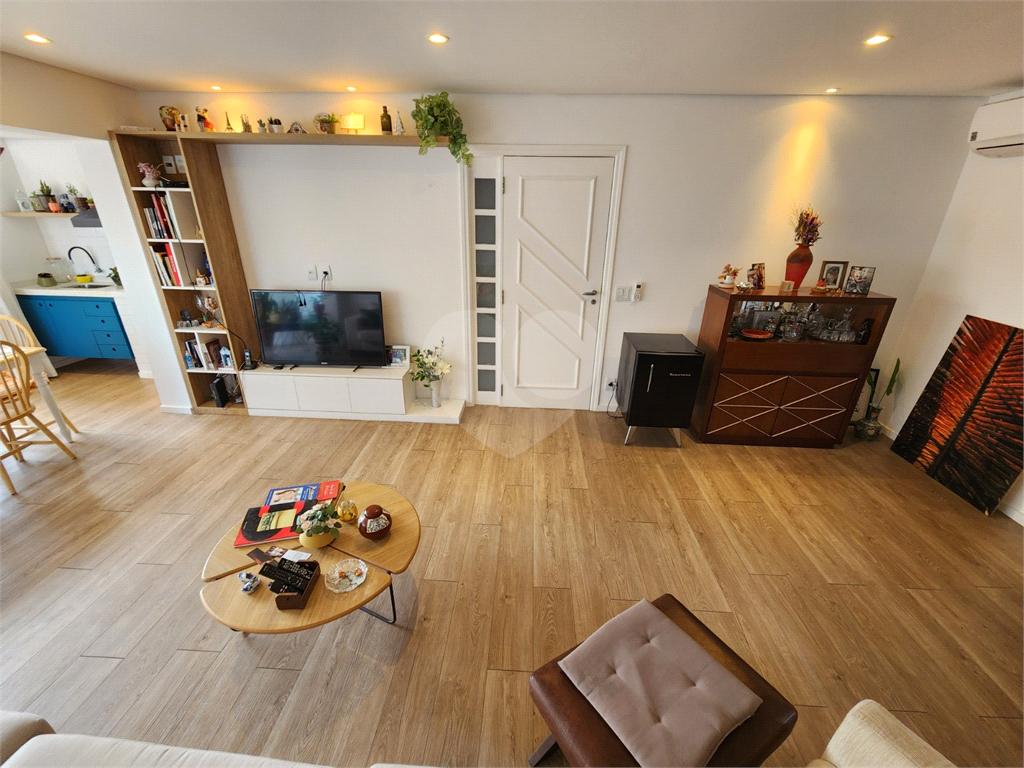 APARTAMENTO em ÁGUA FRIA