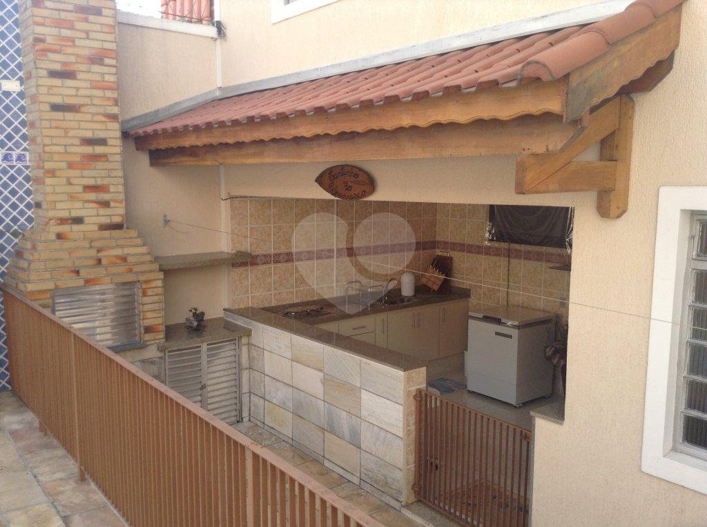 Casa à venda com 5 quartos, 200m² - Foto 18