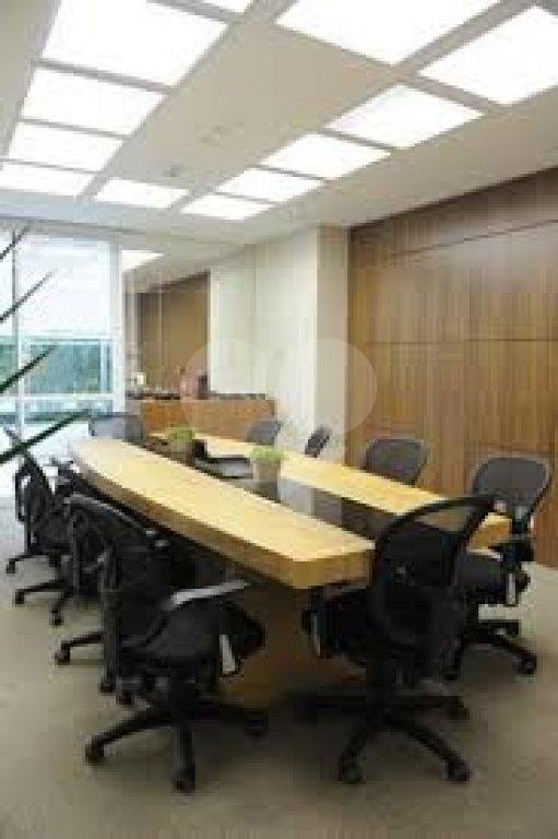 Sala Comercial ao lado do metro