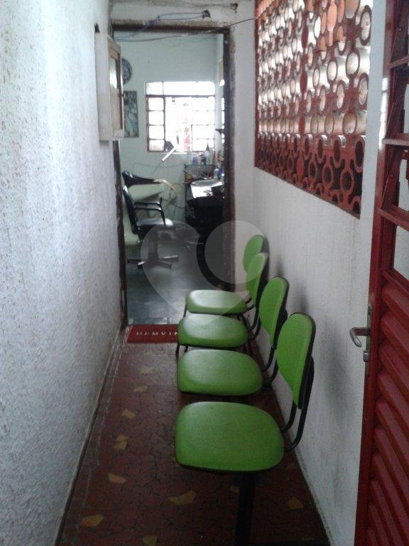 Excelente sobrado bem localizado em Santa Teresinha!