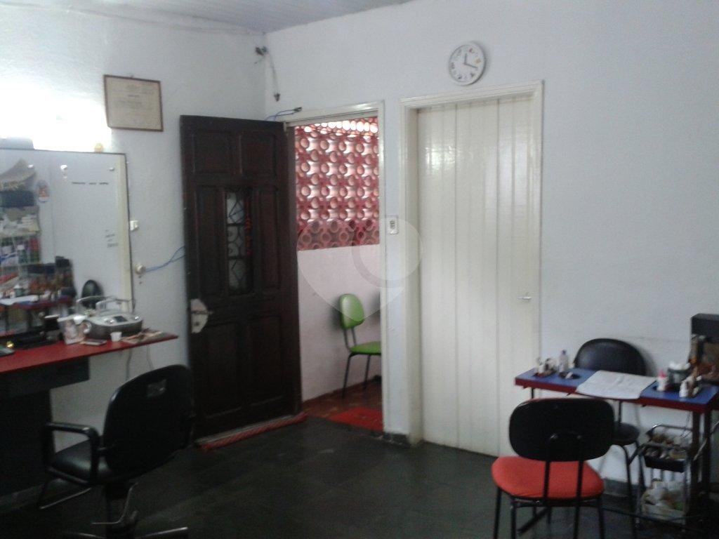Excelente sobrado bem localizado em Santa Teresinha!