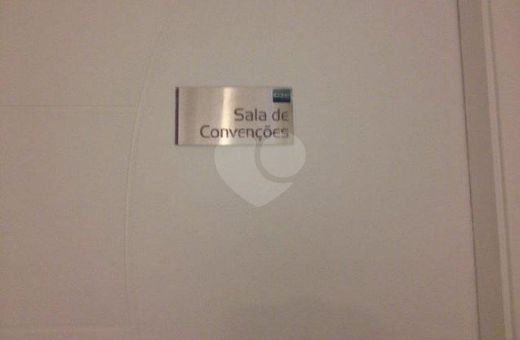 SALA COMERCIAL COM 46M2 A VENDA PRÓXIMA AO METRÔ TIETÊ - POSSUI 2 BANHEIROS E 1 VAGA DE GARAGEM
