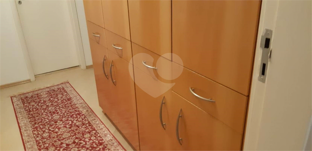 APARTAMENTO em SANTANA