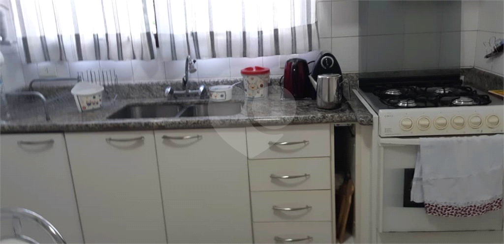 APARTAMENTO em SANTANA