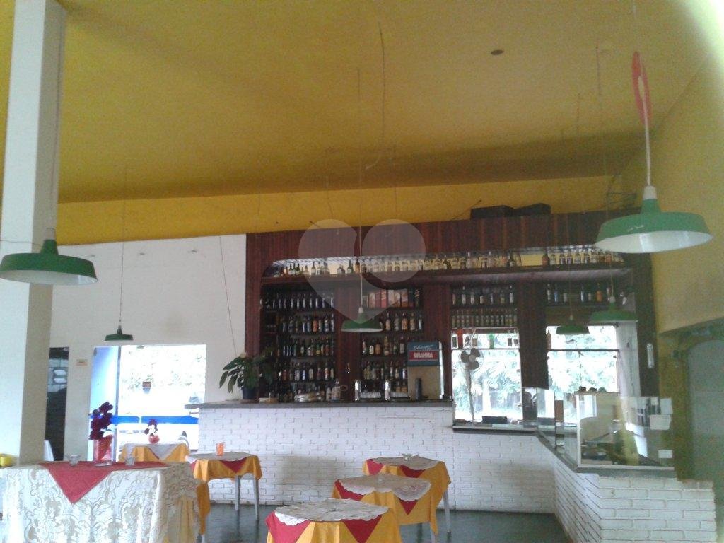 ÓTIMO PARA CASA DE EVENTOS, SALÃO COMERCIAL E TERRENO, PONTO DE TRINTA ANOS, SÃO 02 SALÕES DE 100 MT