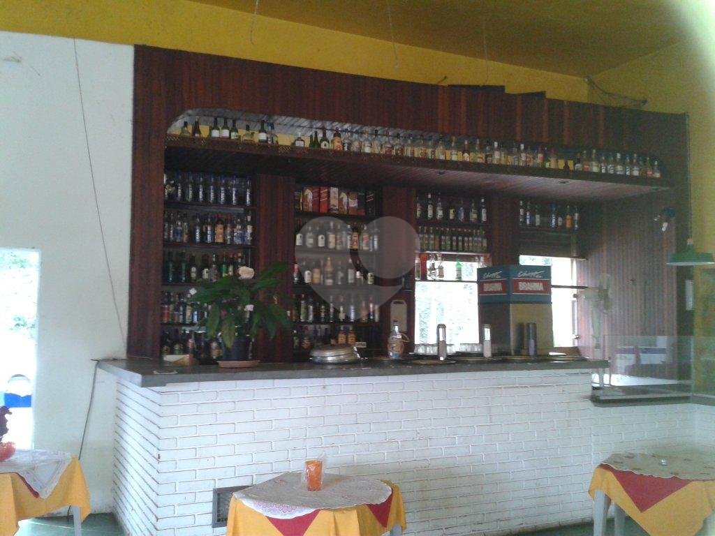 ÓTIMO PARA CASA DE EVENTOS, SALÃO COMERCIAL E TERRENO, PONTO DE TRINTA ANOS, SÃO 02 SALÕES DE 100 MT