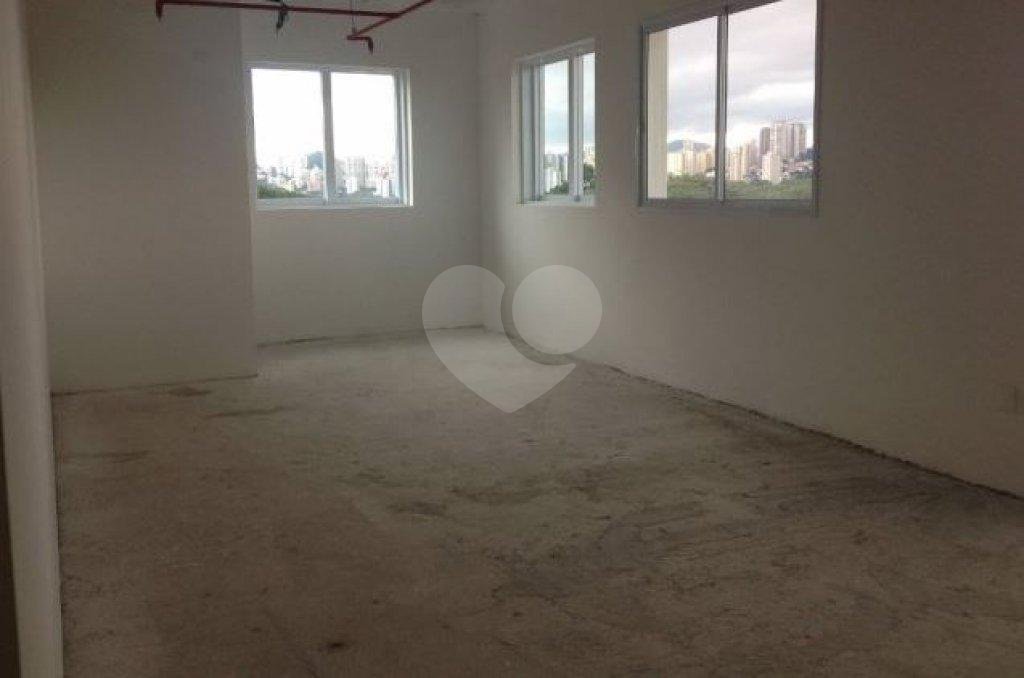 SALA COMERCIAL COM 43,82M2 A VENDA PRÓXIMA AO METRÔ TIETÊ