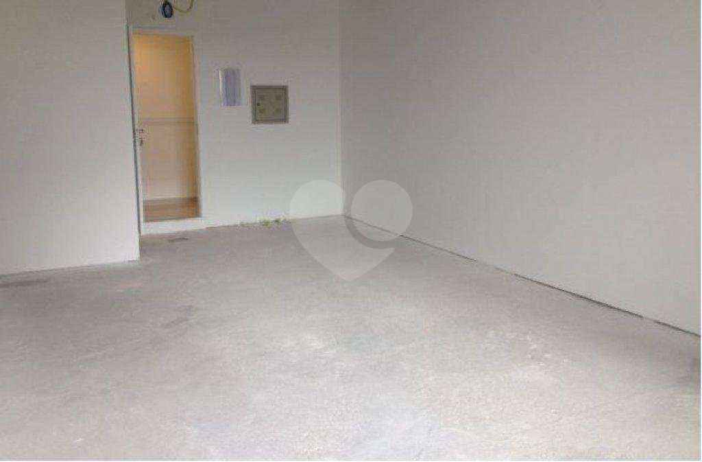 SALA COMERCIAL COM 43,82M2 A VENDA PRÓXIMA AO METRÔ TIETÊ