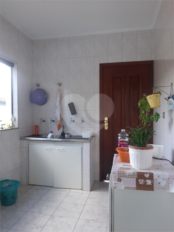 SOBRADO MARAVILHOSO A VENDA NO JARDIM GUAPIRA - 4 SUÍTES E 7 VAGAS DE GARAGEM